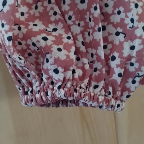 Abercrombie & Fitch top semi wide sleeve/ v neck - Picture 4 of 8